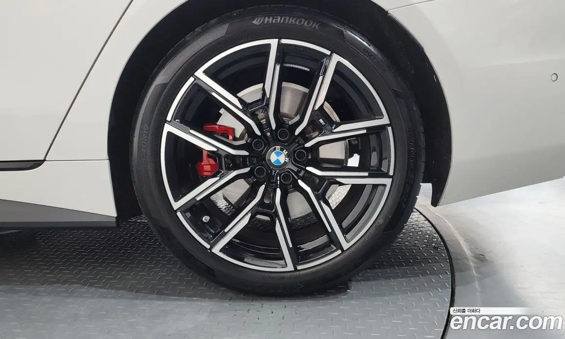 BMW 4 серия 2025 2.0 автомат (гидро), фото 6