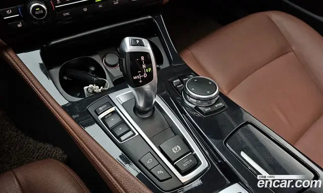 BMW 5 серия 2016 2.0 автомат (гидро), миниатюра 11 BMW 5 серия 2016 2.0 автомат (гидро), миниатюра 11