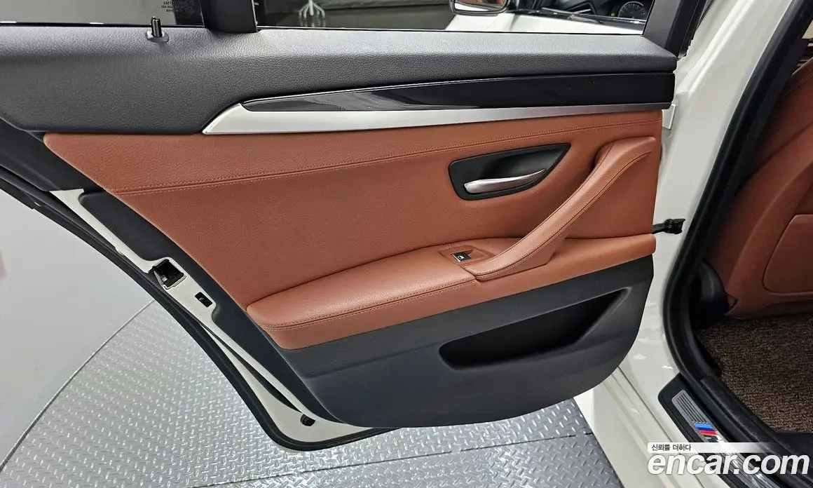 BMW 5 серия 2016 2.0 автомат (гидро), фото 14 BMW 5 серия 2016 2.0 автомат (гидро), фото 14