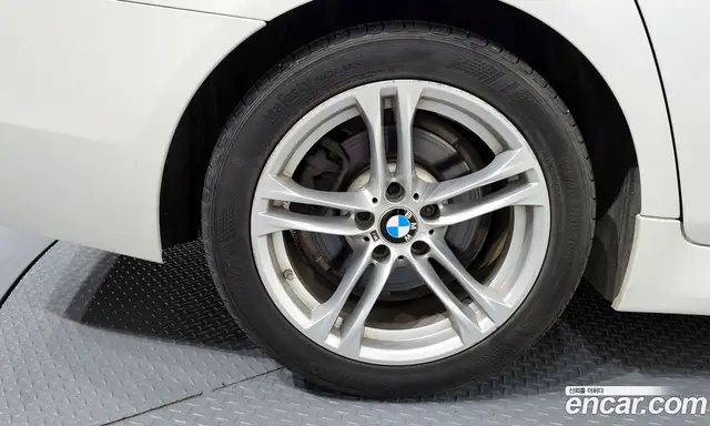 BMW 5 серия 2016 2.0 автомат (гидро), миниатюра 4 BMW 5 серия 2016 2.0 автомат (гидро), миниатюра 4