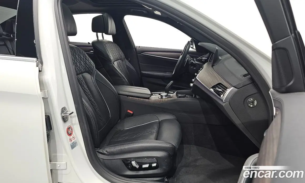 BMW 5 серия 2017 2.0 автомат (гидро), фото 12 BMW 5 серия 2017 2.0 автомат (гидро), фото 12