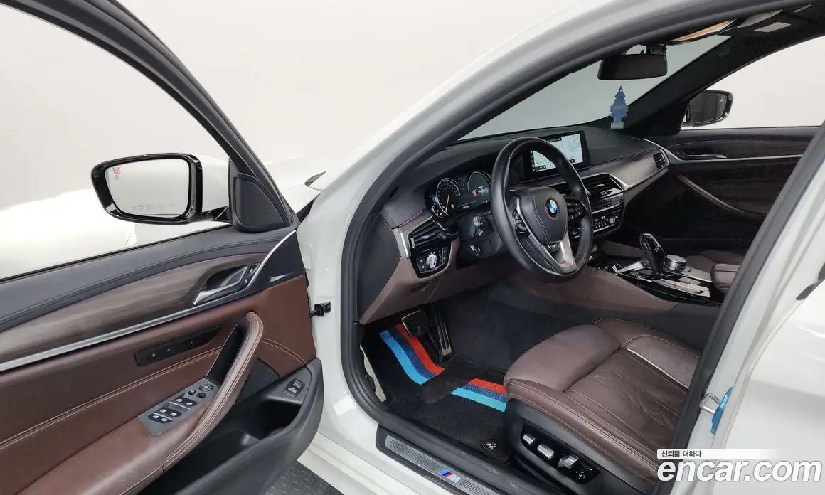 BMW 5 серия 2018 2.0 автомат (гидро), фото 13