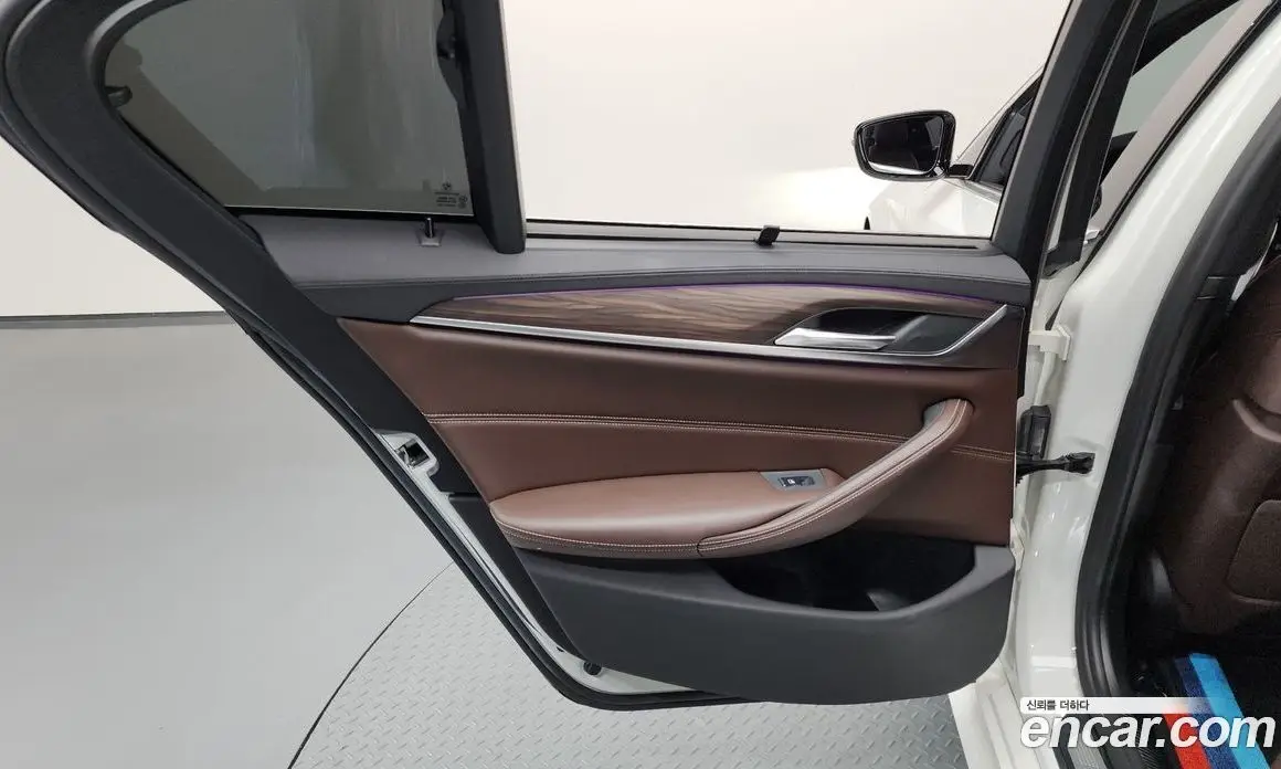 BMW 5 серия 2018 2.0 автомат (гидро), фото 15