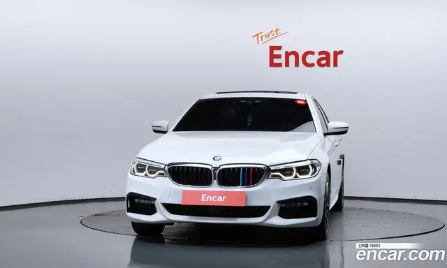 BMW 5 серия 2018 2.0 автомат (гидро), миниатюра 3