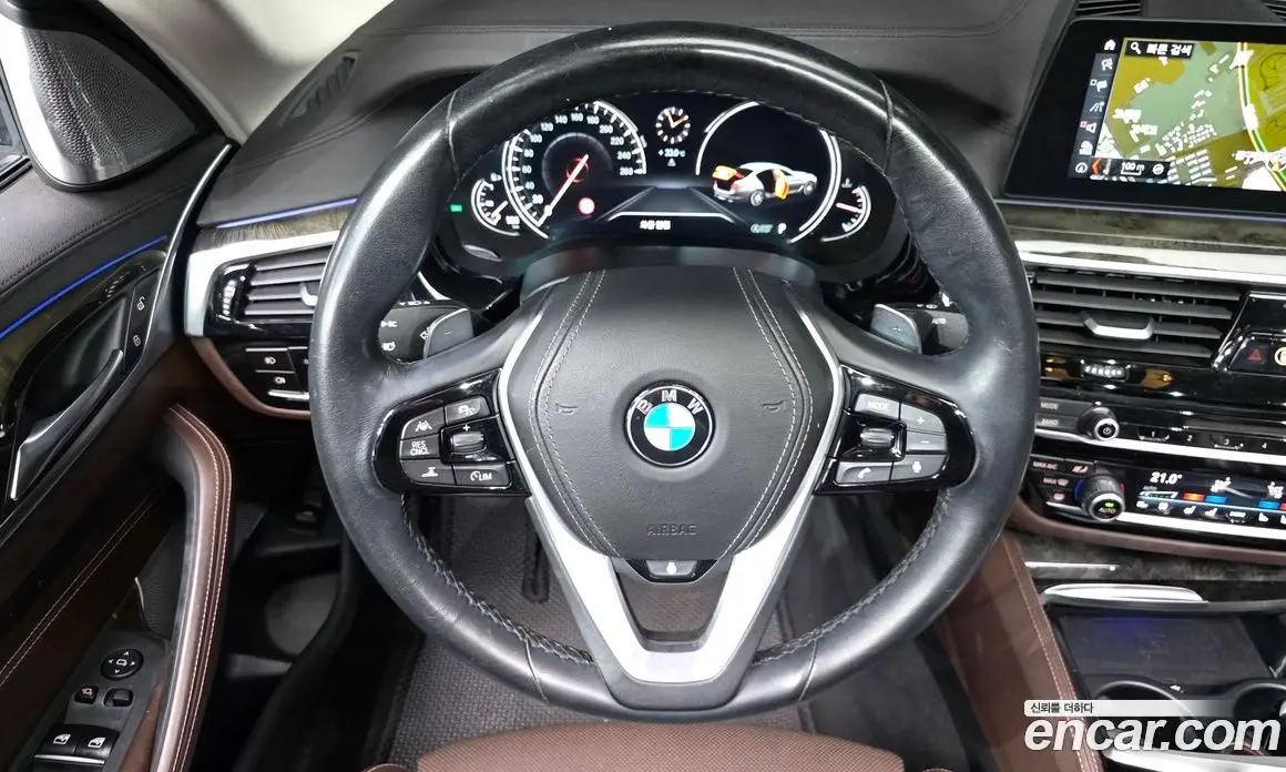 BMW 5 серия 2018 3.0 автомат (гидро), фото 20