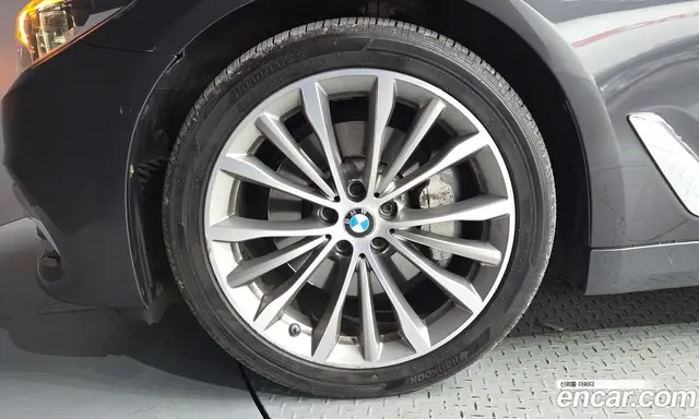 BMW 5 серия 2018 3.0 автомат (гидро), миниатюра 5