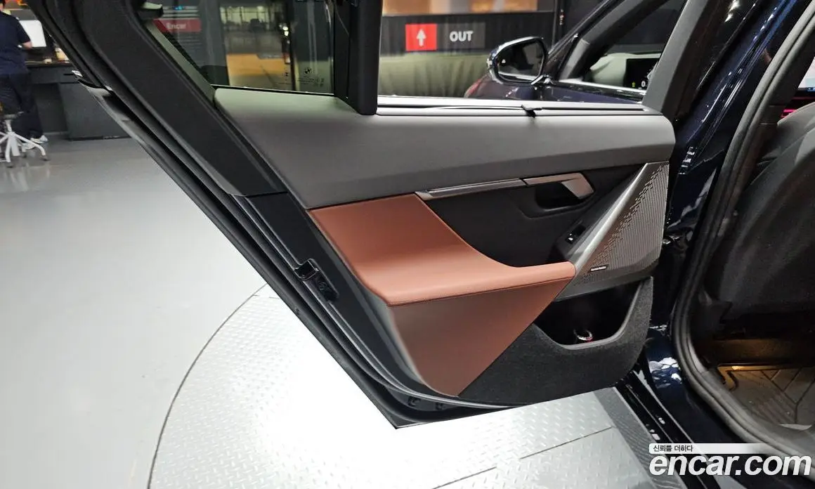 BMW 5 серия 2025 2.0 автомат (гидро), фото 15