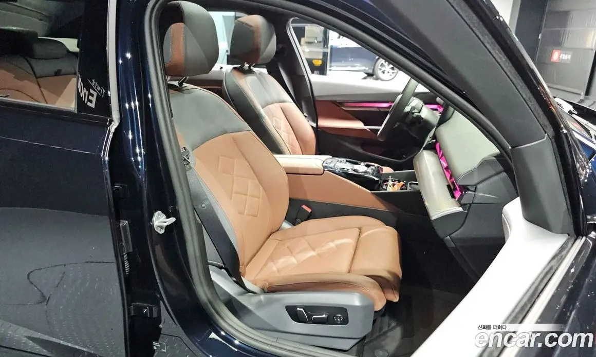 BMW 5 серия 2025 2.0 автомат (гидро), фото 18