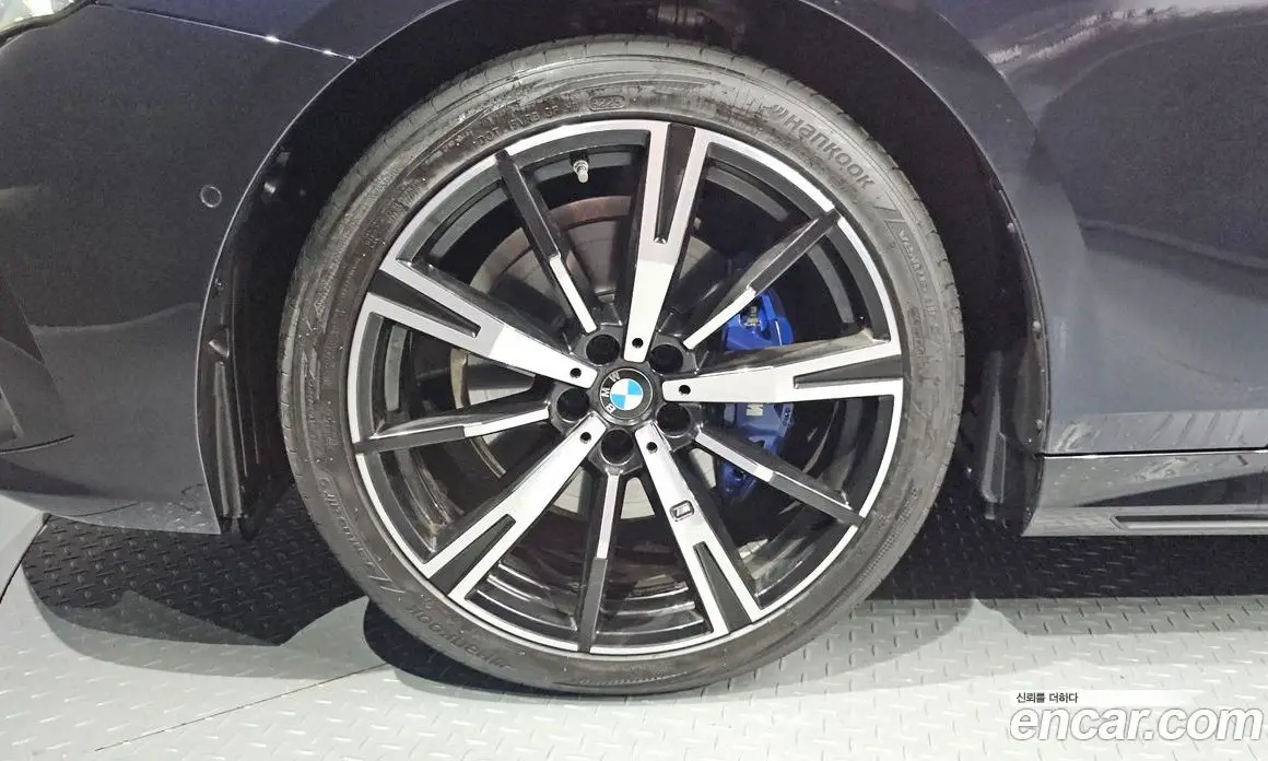 BMW 5 серия 2025 2.0 автомат (гидро), фото 5