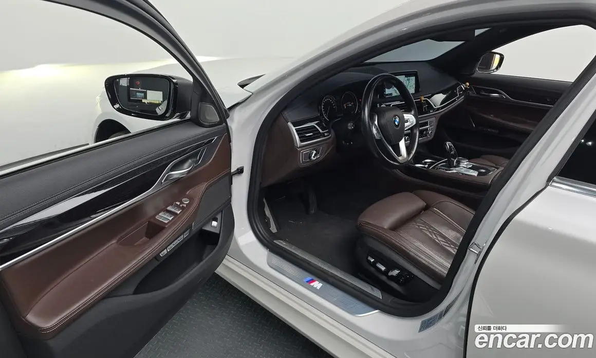 BMW 7 серия 2017 3.0 автомат (гидро), фото 12
