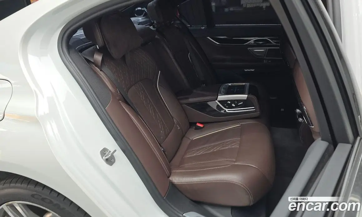 BMW 7 серия 2017 3.0 автомат (гидро), фото 16
