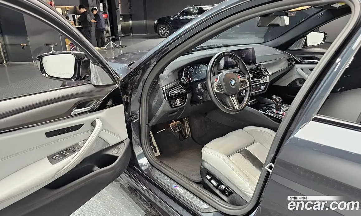 BMW M5 2019 4.4 автомат (гидро), фото 13 BMW M5 2019 4.4 автомат (гидро), фото 13