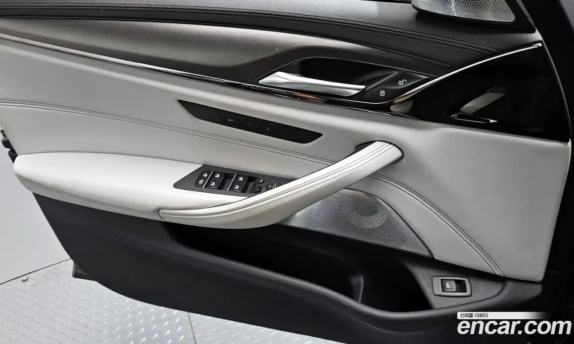 BMW M5 2019 4.4 автомат (гидро), фото 14 BMW M5 2019 4.4 автомат (гидро), фото 14