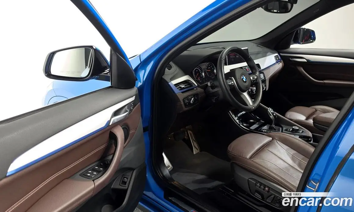 BMW X1 2021 2.0 автомат (гидро), фото 13