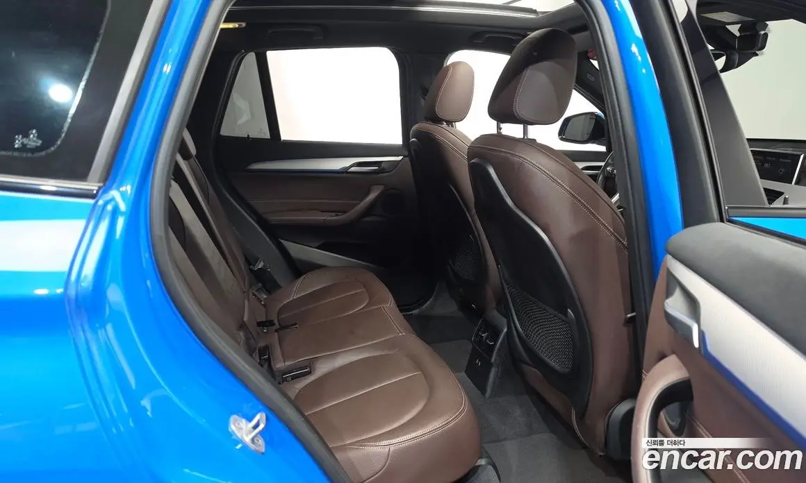 BMW X1 2021 2.0 автомат (гидро), фото 17