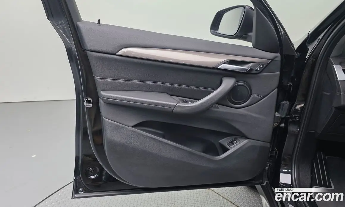 BMW X1 2021 2.0 автомат (гидро), фото 14 BMW X1 2021 2.0 автомат (гидро), фото 14