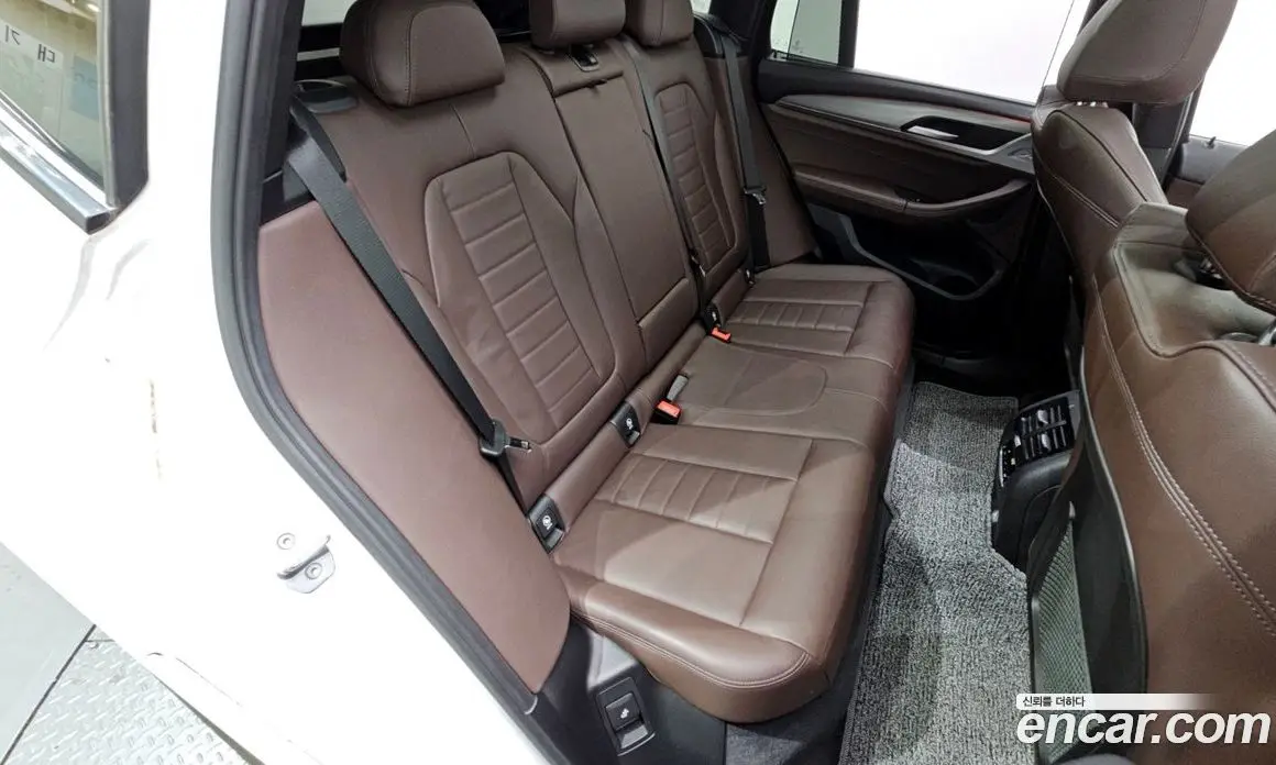 BMW X3 2018 2.0 автомат (гидро), фото 17