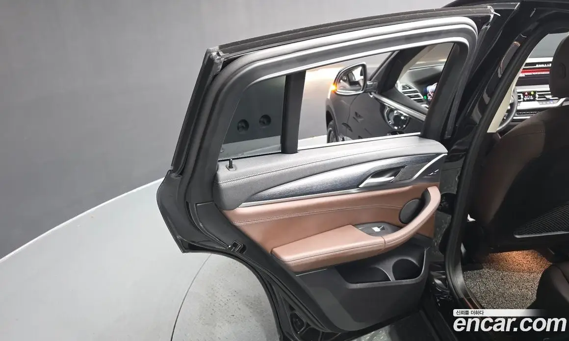 BMW X4 2024 2.0 автомат (гидро), фото 15