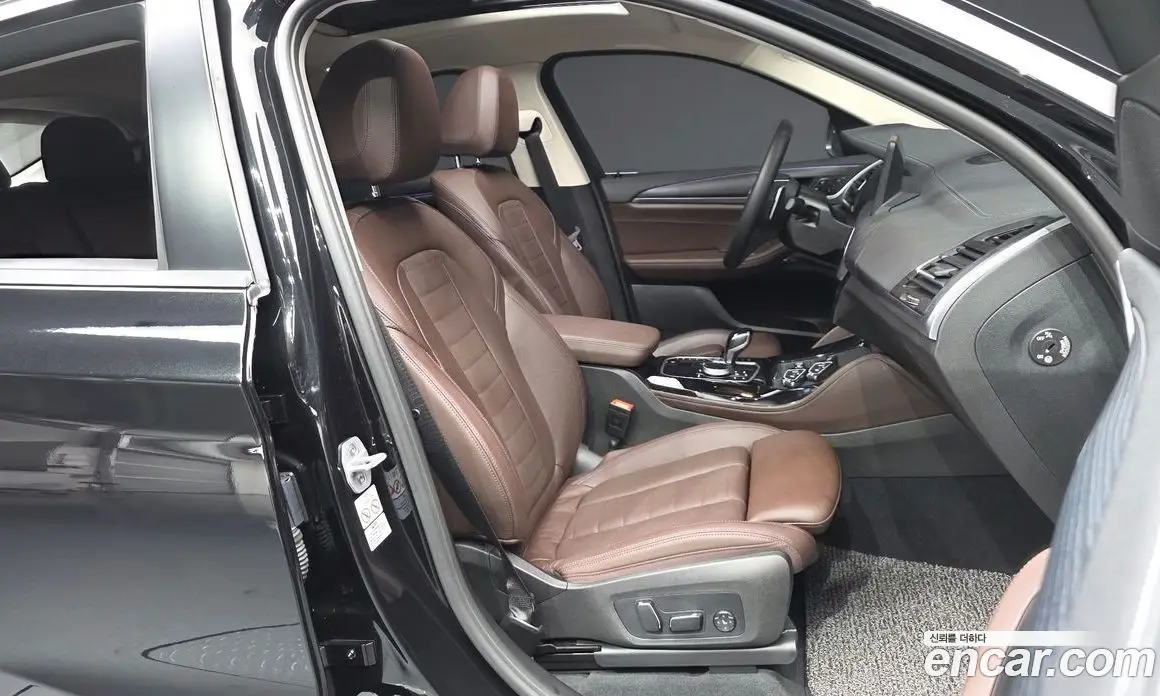 BMW X4 2024 2.0 автомат (гидро), фото 17