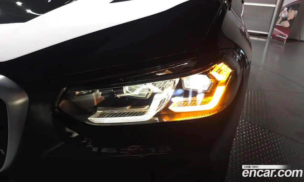 BMW X4 2024 2.0 автомат (гидро), фото 8
