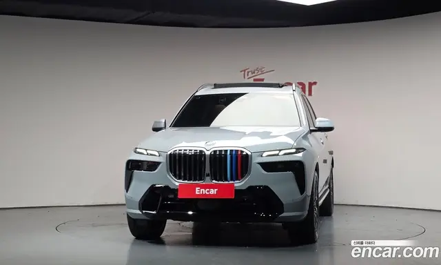 BMW X7 2023 3.0 автомат (гидро), миниатюра 2