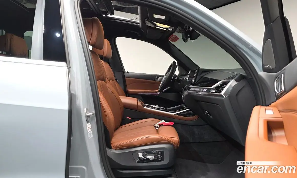 BMW X7 2023 3.0 автомат (гидро), фото 15