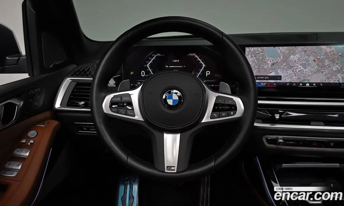BMW X7 2023 3.0 автомат (гидро), фото 17