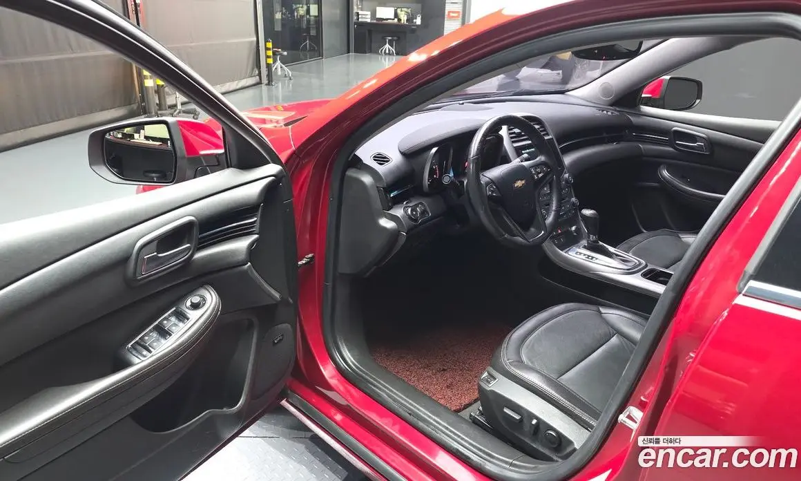 Chevrolet Malibu 2015 2.0 автомат (гидро), фото 13