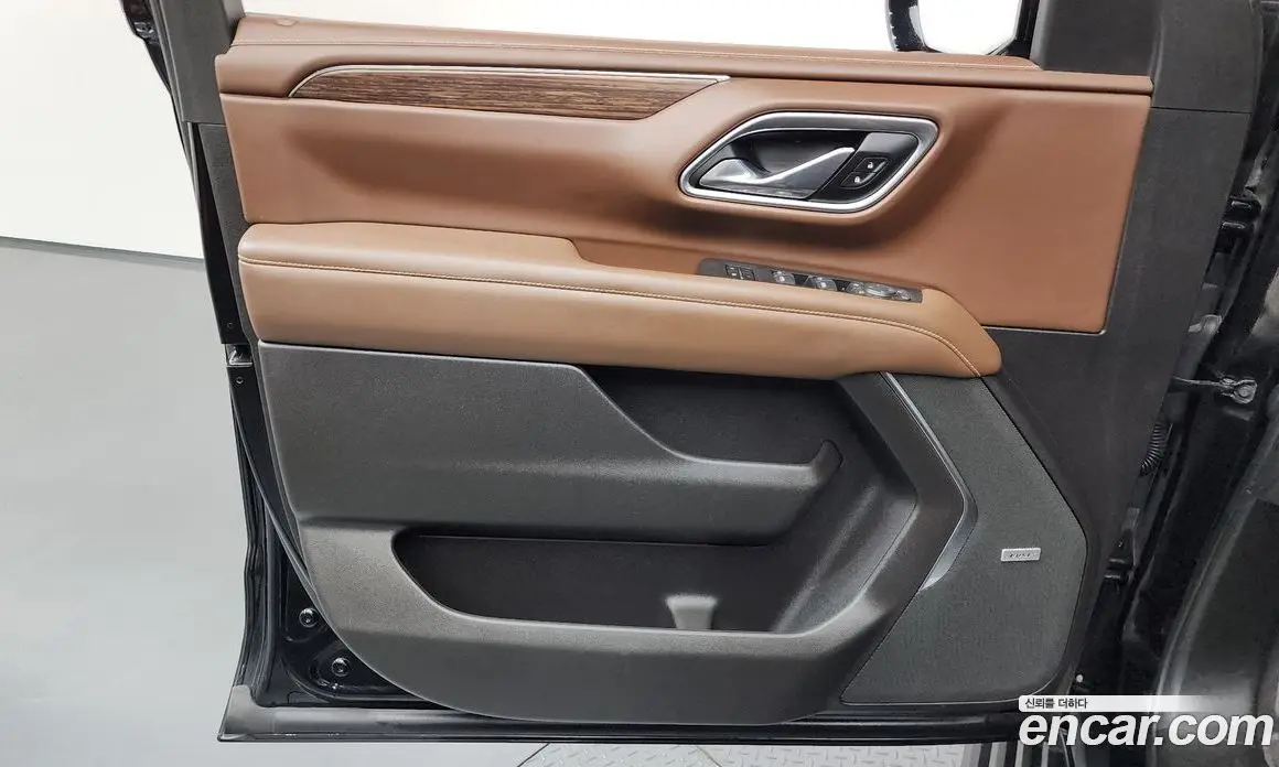 Chevrolet Surburban 2021 6.2 автомат (гидро), фото 14