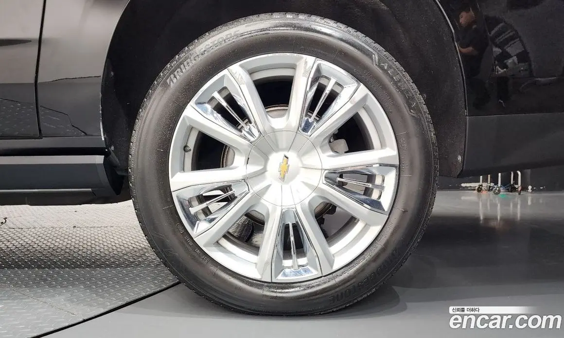 Chevrolet Surburban 2021 6.2 автомат (гидро), фото 7