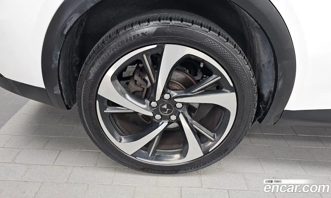 Citroen DS7 2019 2.0 автомат (гидро), фото 5