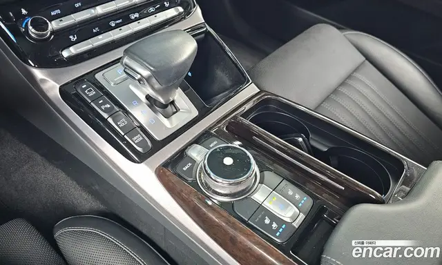 Genesis EQ900 2016 3.8 автомат (гидро), миниатюра 9