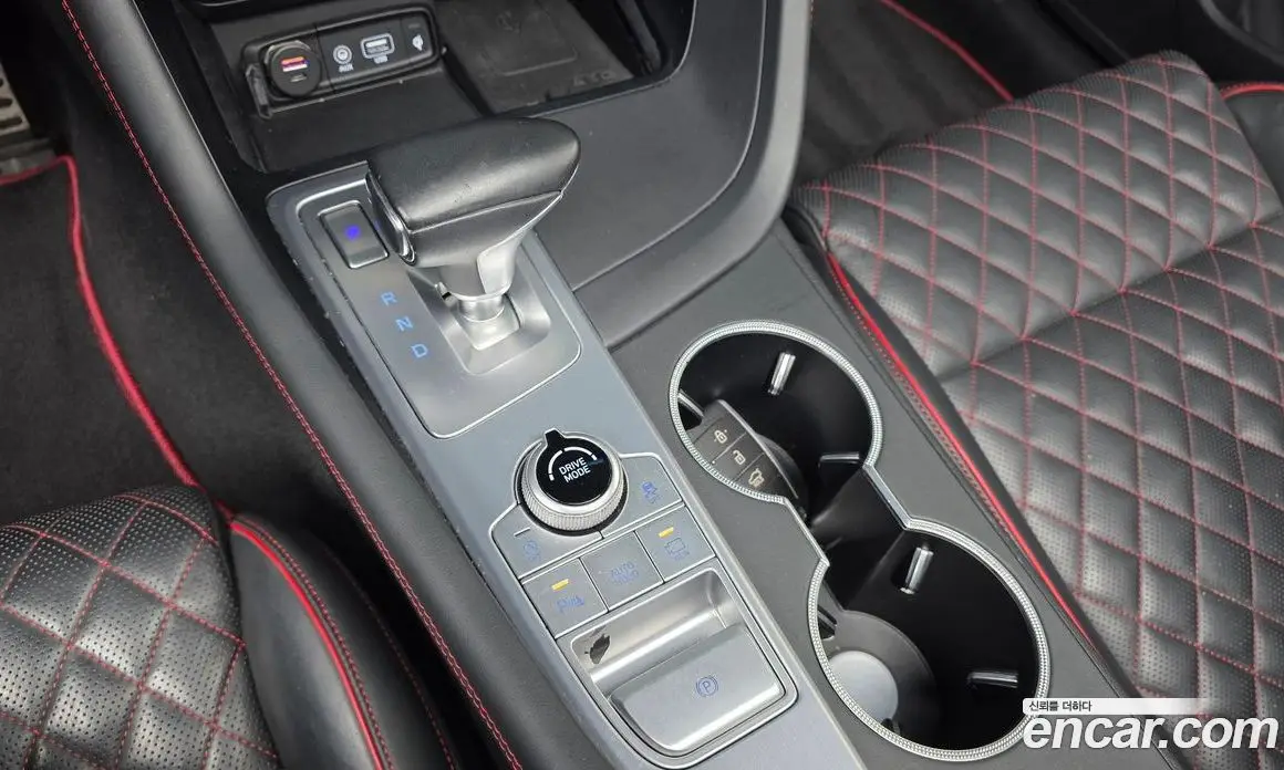 Genesis G70 2018 2.0 автомат (гидро), фото 12 Genesis G70 2018 2.0 автомат (гидро), фото 12