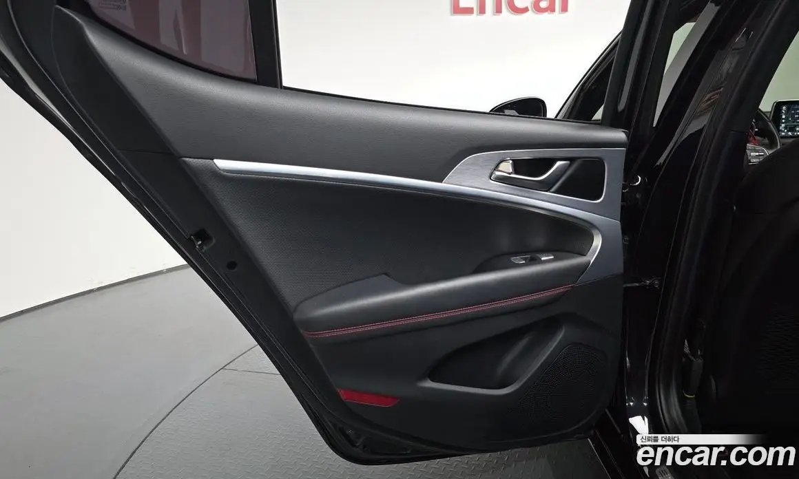 Genesis G70 2019 3.3 автомат (гидро), фото 14 Genesis G70 2019 3.3 автомат (гидро), фото 14