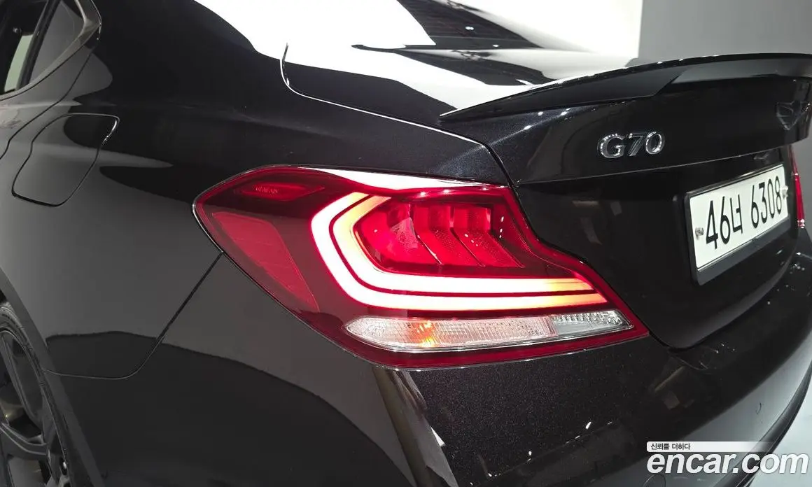 Genesis G70 2019 3.3 автомат (гидро), фото 8 Genesis G70 2019 3.3 автомат (гидро), фото 8