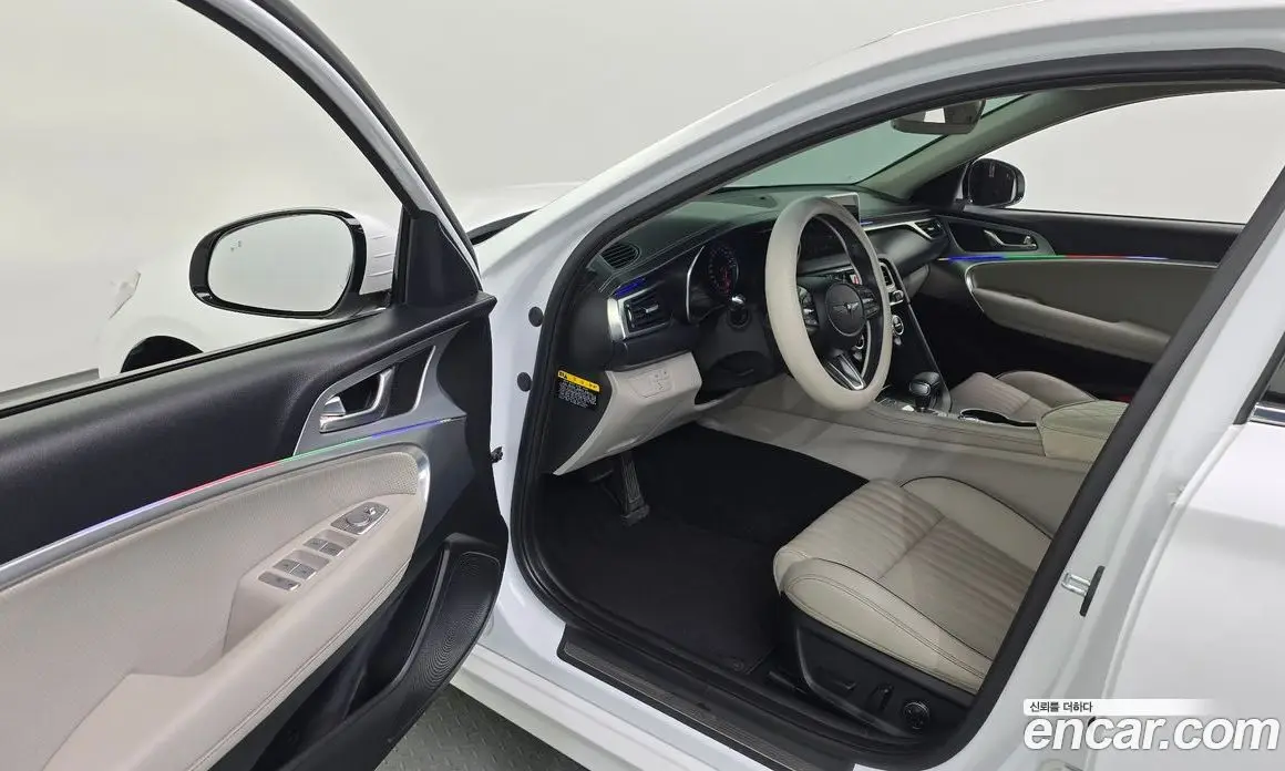 Genesis G70 2019 2.0 автомат (гидро), фото 13 Genesis G70 2019 2.0 автомат (гидро), фото 13