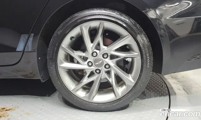 Genesis G70 2020 2.2 автомат (гидро), миниатюра 7