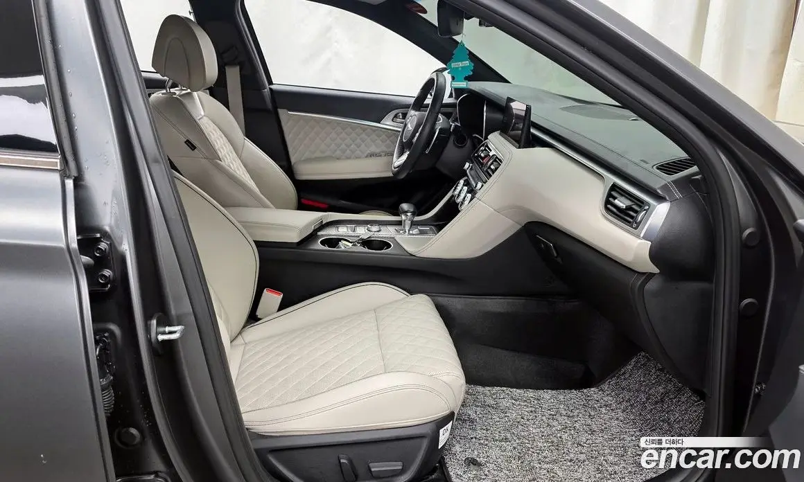 Genesis G70 2021 2.2 автомат (гидро), фото 17 Genesis G70 2021 2.2 автомат (гидро), фото 17