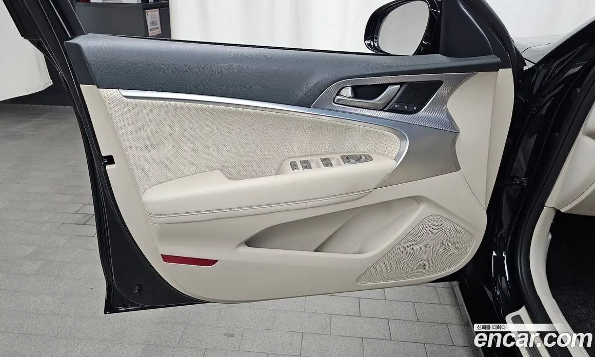 Genesis G70 2022 2.0 автомат (гидро), фото 14