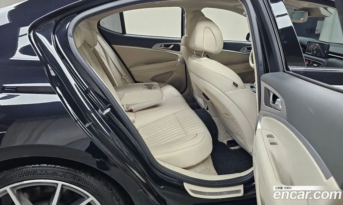 Genesis G70 2022 2.0 автомат (гидро), фото 18