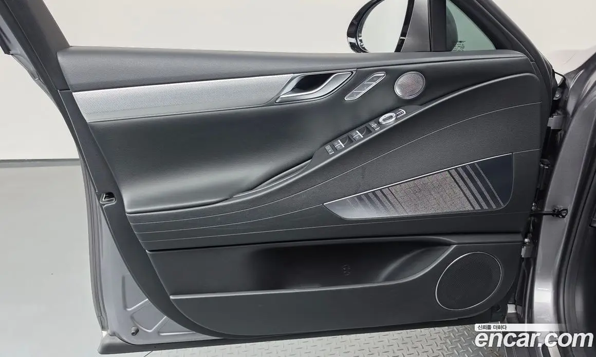 Genesis G80 2022 0.2 автомат (гидро), фото 14
