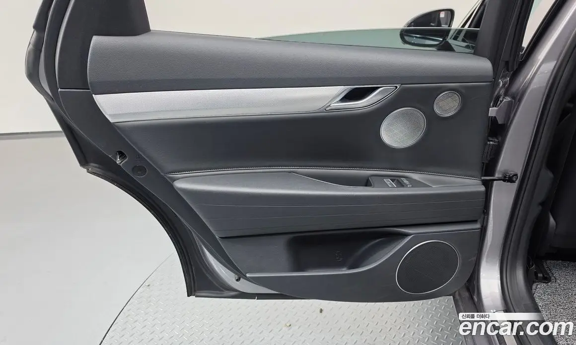 Genesis G80 2022 0.2 автомат (гидро), фото 15