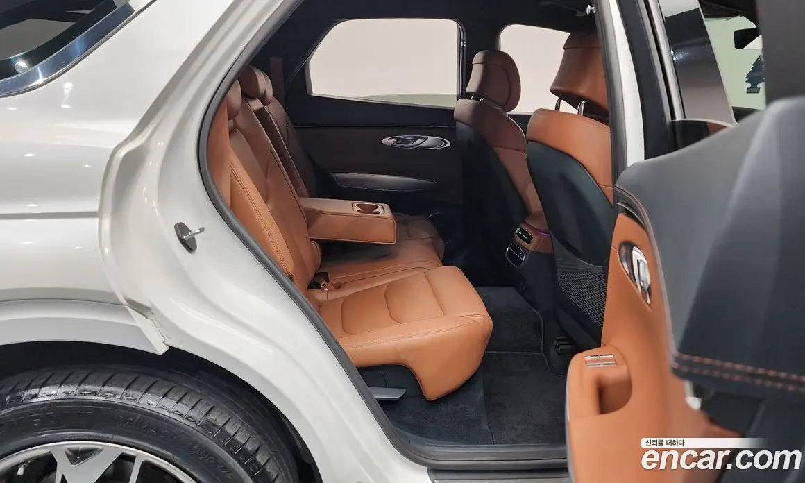 Genesis GV70 2022 2.5 автомат (гидро), фото 11 Genesis GV70 2022 2.5 автомат (гидро), фото 11