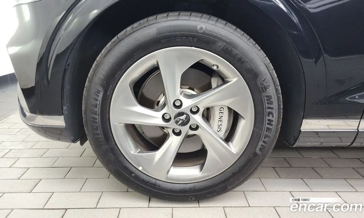 Genesis GV70 2024 2.5 автомат (гидро), фото 5 Genesis GV70 2024 2.5 автомат (гидро), фото 5