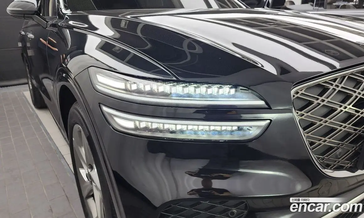 Genesis GV70 2024 2.5 автомат (гидро), фото 8 Genesis GV70 2024 2.5 автомат (гидро), фото 8