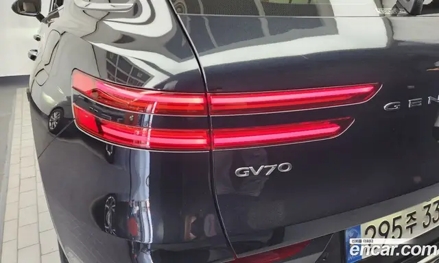 Genesis GV70 2024 2.5 автомат (гидро), миниатюра 9 Genesis GV70 2024 2.5 автомат (гидро), миниатюра 9