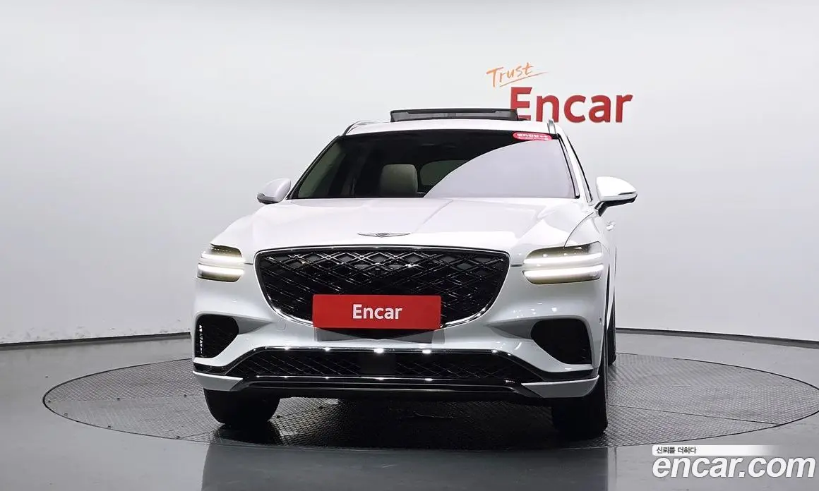 Genesis GV70 2024 2.5 автомат (гидро), фото 2 Genesis GV70 2024 2.5 автомат (гидро), фото 2