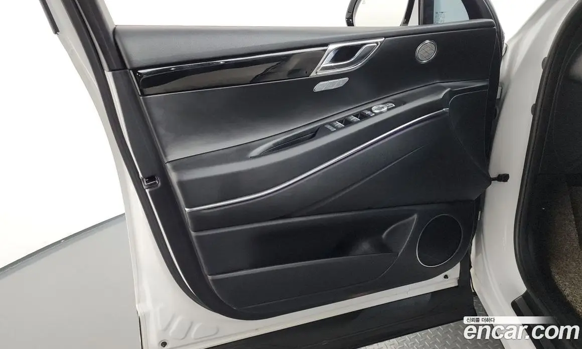 Genesis GV80 2022 2.5 автомат (гидро), фото 14 Genesis GV80 2022 2.5 автомат (гидро), фото 14