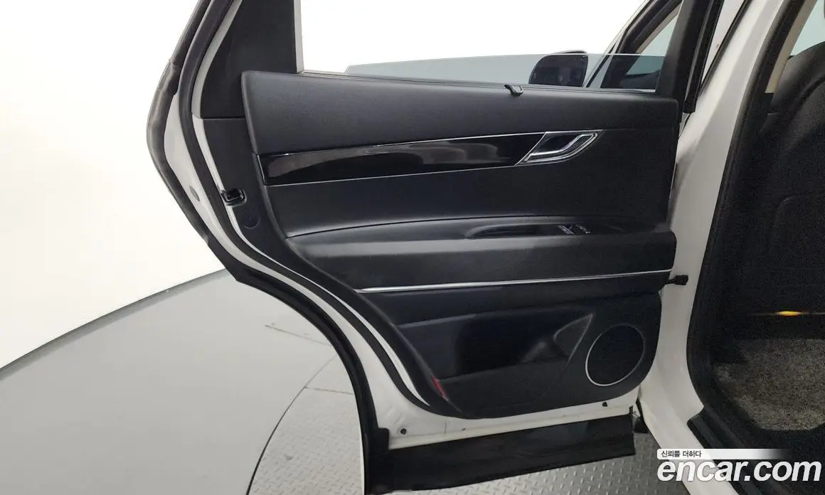 Genesis GV80 2022 2.5 автомат (гидро), фото 15 Genesis GV80 2022 2.5 автомат (гидро), фото 15