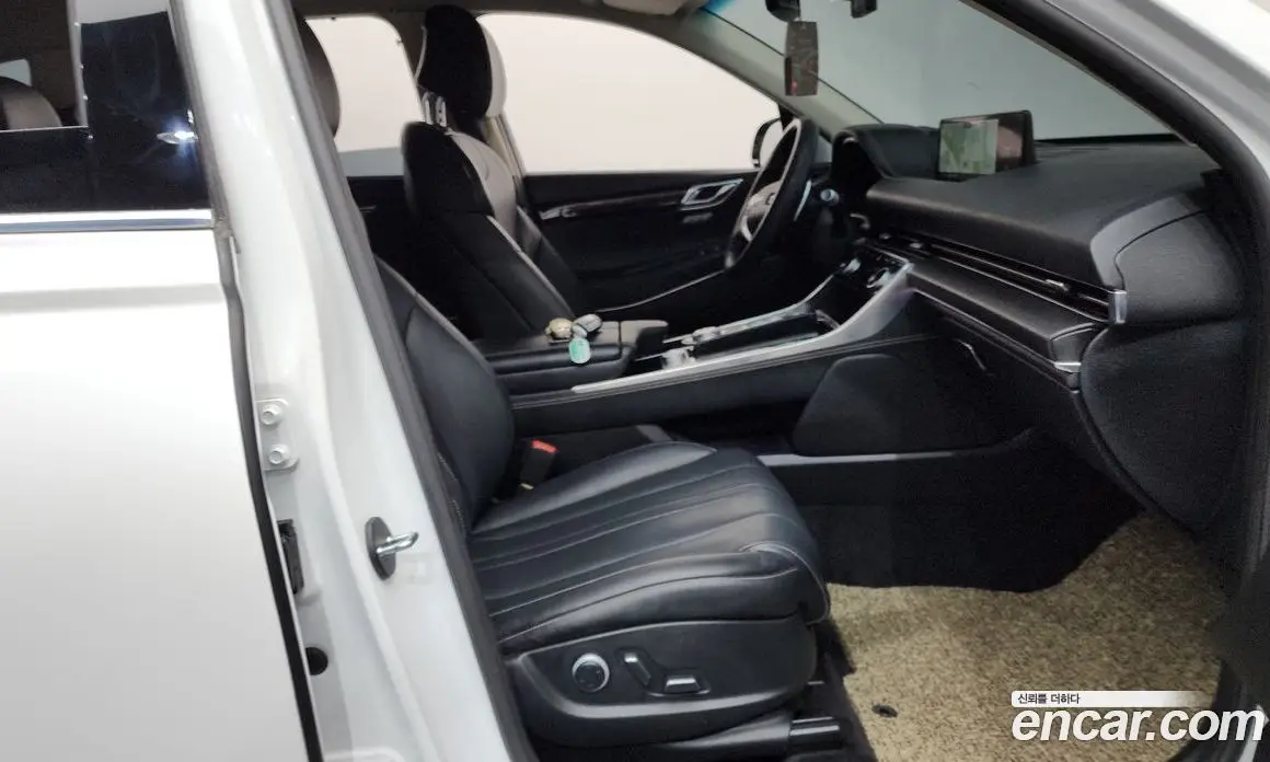 Genesis GV80 2022 2.5 автомат (гидро), фото 16 Genesis GV80 2022 2.5 автомат (гидро), фото 16